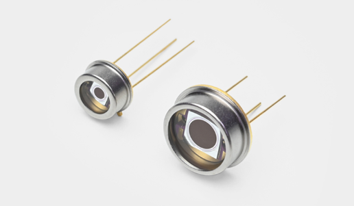 High sensitivity from short wavelength to 800 nm Si APD S17353 series